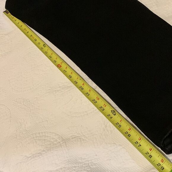 Refuge denim mom classic high-rise. Distressed - Picture 4 of 7